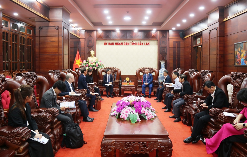 Dak Lak Provincial Leaders receive JETRO Delegation